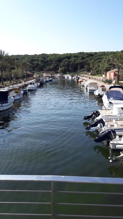 B&B Gli Ulivi SantʼAnna Arresi Exteriör bild